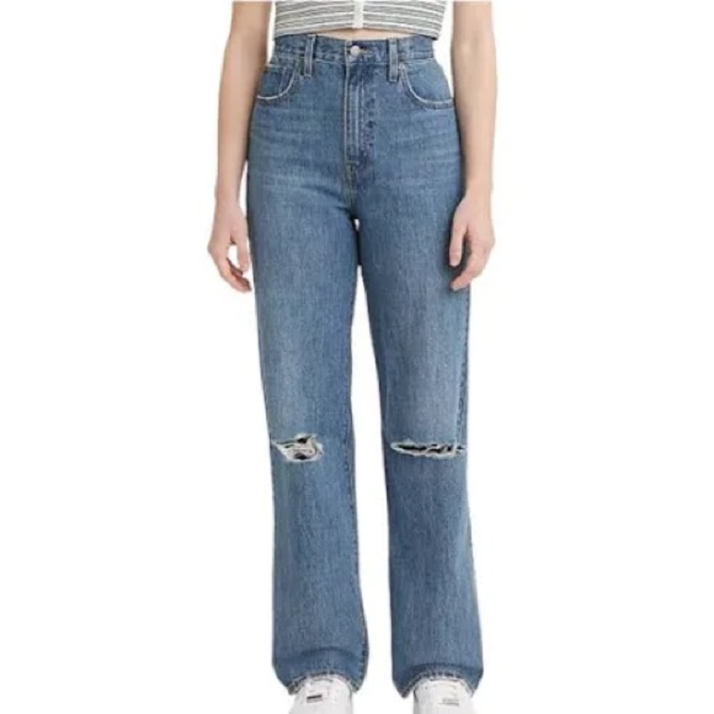 Levi’s Women’s High Waisted Straight Leg low stretch distressed medium wash 30